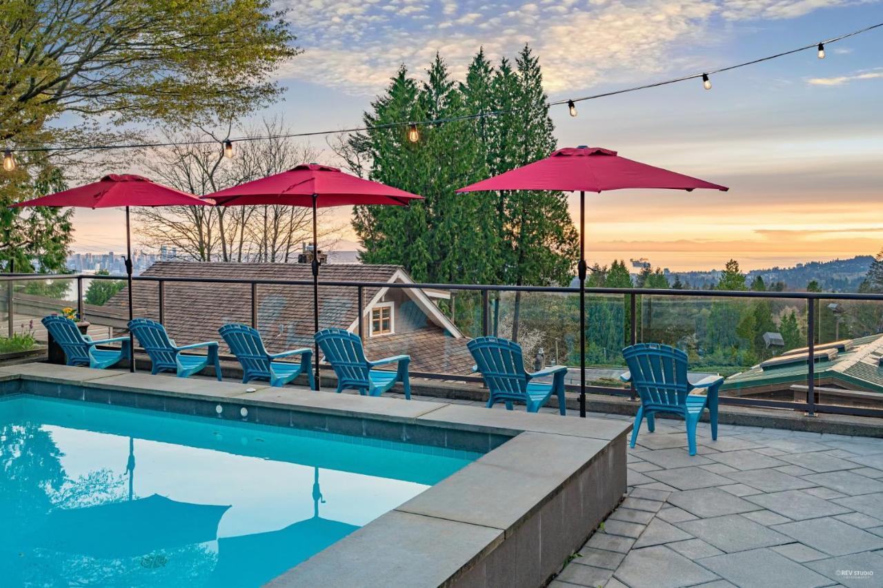 Grouse Cheerful Large Private Bedroom, Bath, Shared Deck, Pool, Hot Tub North Vancouver Exterior foto