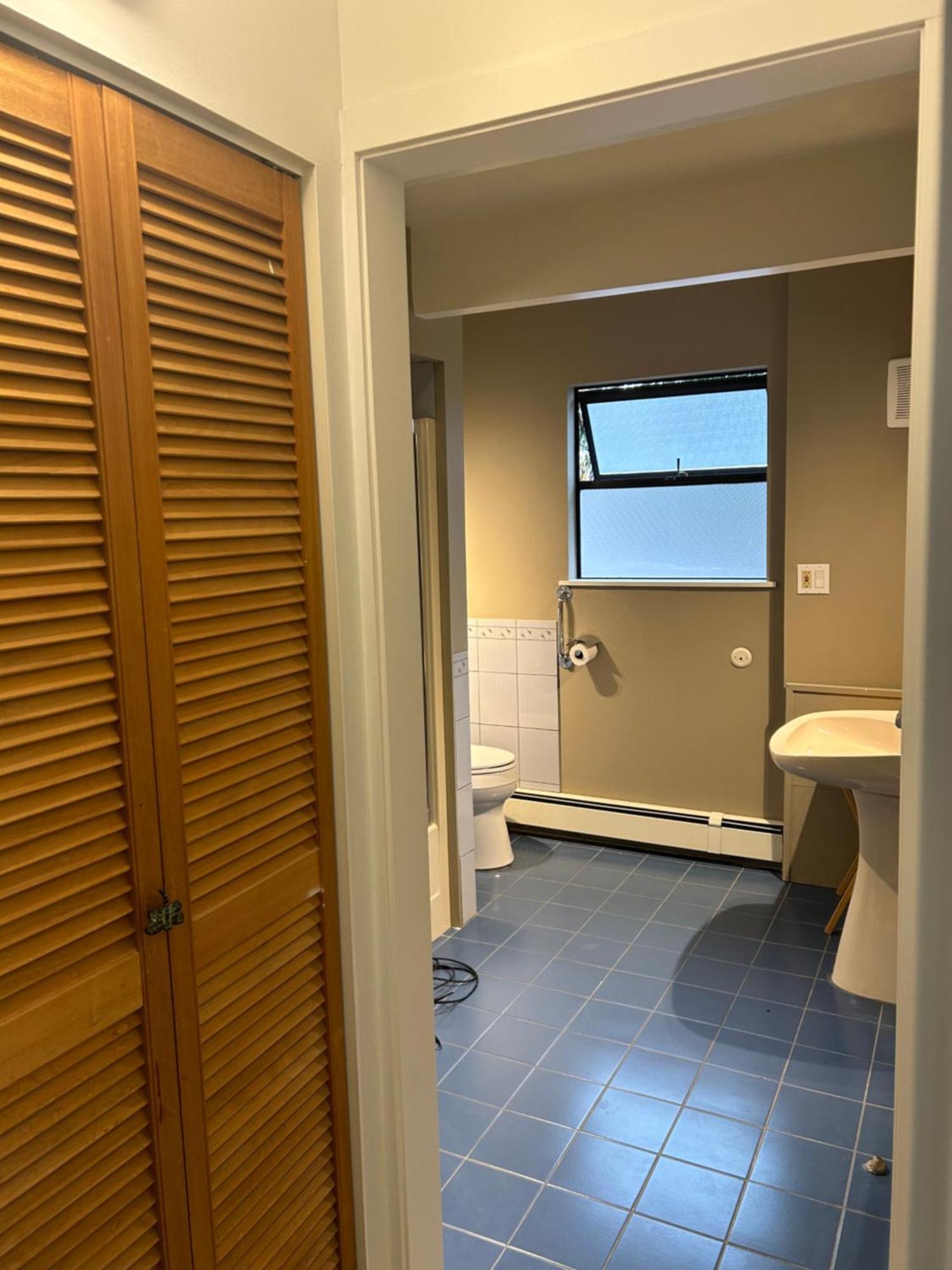 Grouse Cheerful Large Private Bedroom, Bath, Shared Deck, Pool, Hot Tub North Vancouver Exterior foto
